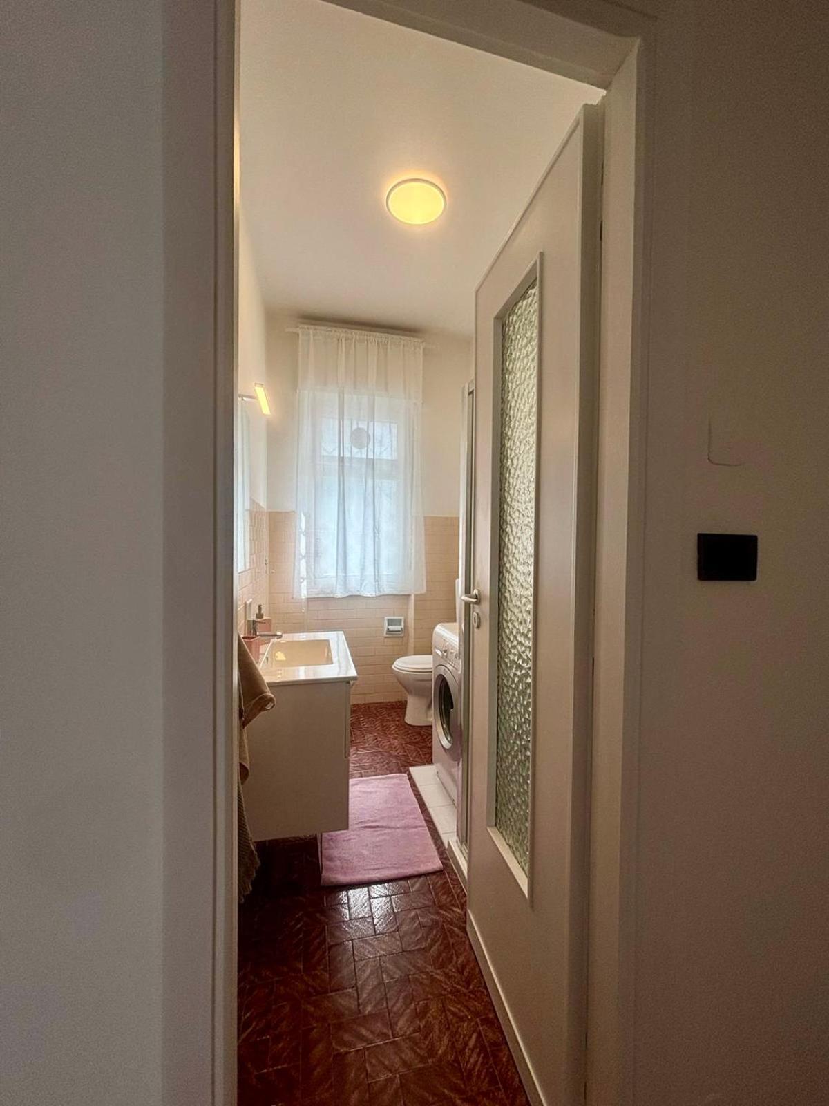 Appartamento A 100 Mt Dalla Spiaggia 디아노마리나 외부 사진