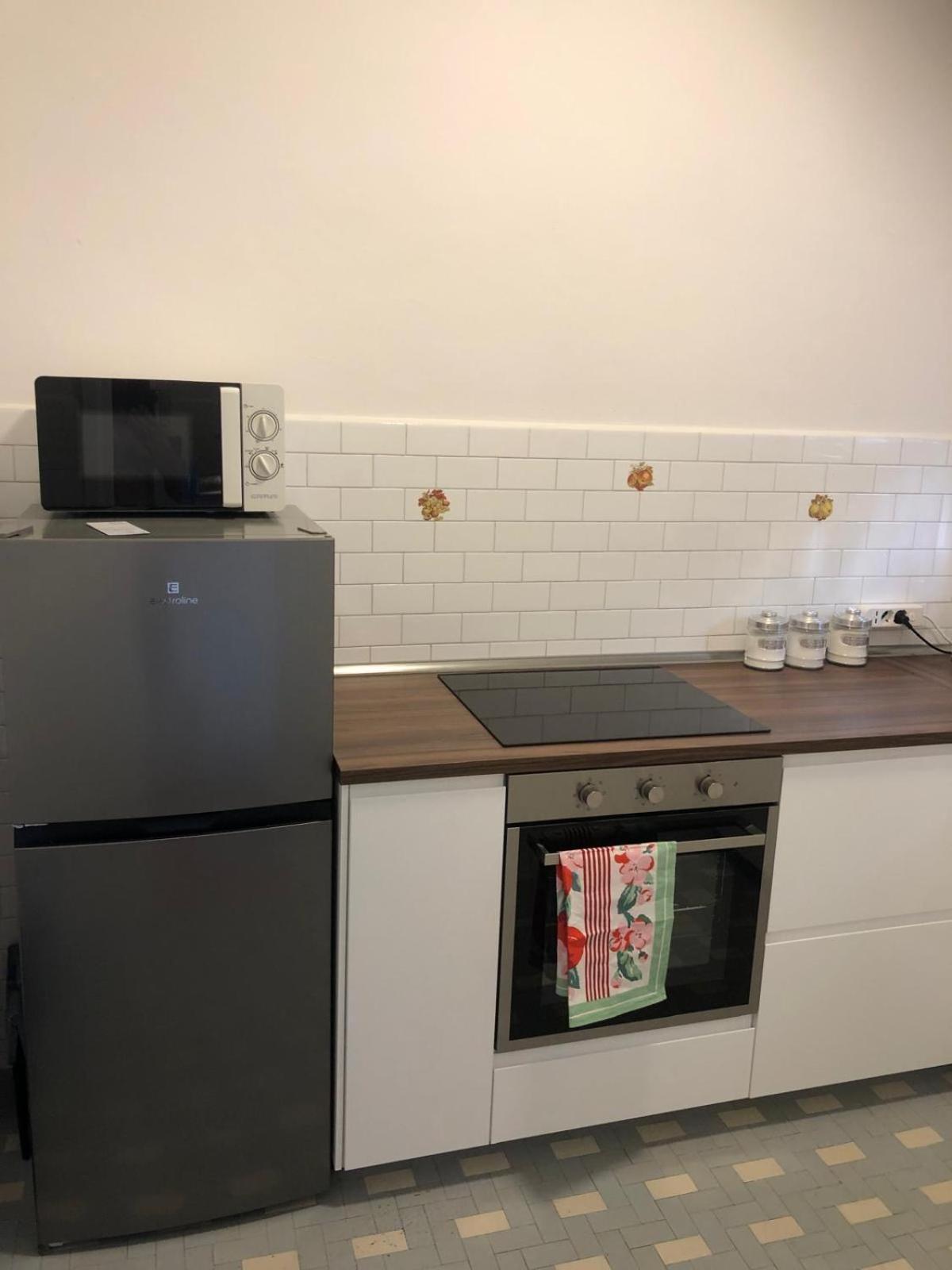Appartamento A 100 Mt Dalla Spiaggia 디아노마리나 외부 사진